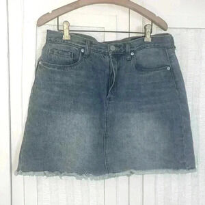 Blank nyc denim skirt sz 30